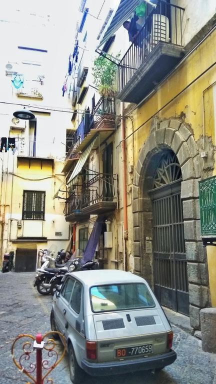 Dimora Dei Giganti Bed & Breakfast Наполи Екстериор снимка